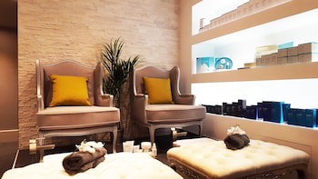 Grey Street Hotel