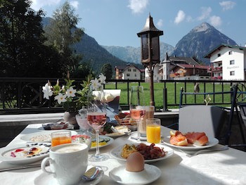 Verwohnhotel Kristall