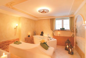 Verwohnhotel Kristall