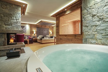 Verwohnhotel Kristall