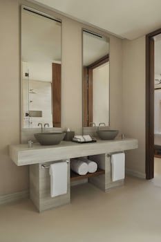 Bab Al Shams