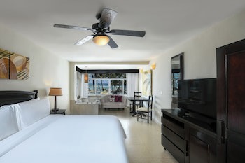 Hidden Beach Resort Au Naturel Adults Only, Catamarán, Cenote & More Inclusive