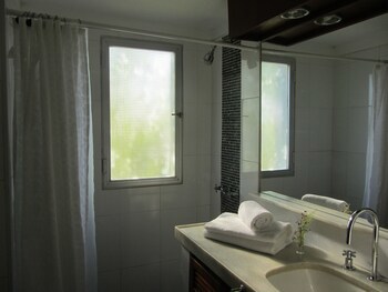 Baie Des Anges Apart Hotel & Spa