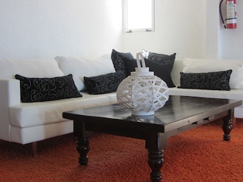 Baie Des Anges Apart Hotel & Spa