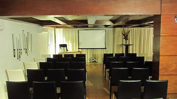 Baie Des Anges Apart Hotel & Spa