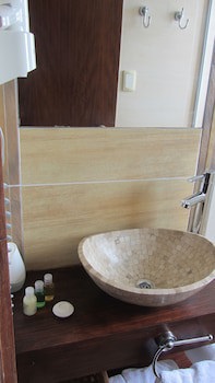Baie Des Anges Apart Hotel & Spa