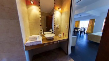 Baie Des Anges Apart Hotel & Spa