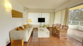 Baie Des Anges Apart Hotel & Spa