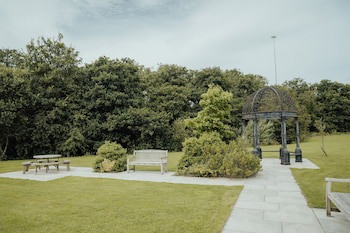 Dunsilly Hotel