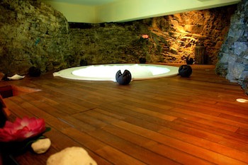 Carayou Hotel & Spa