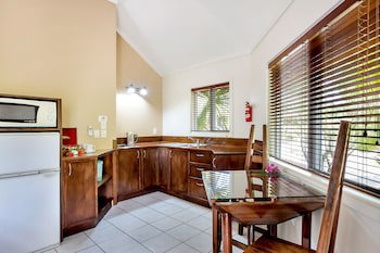 Crown Beach Resort & Spa (Adults Only)