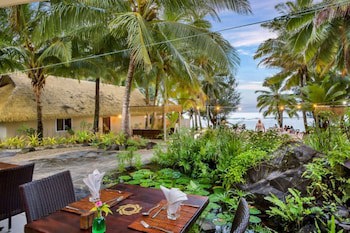 Crown Beach Resort & Spa (Adults Only)