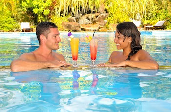 Crown Beach Resort & Spa (Adults Only)