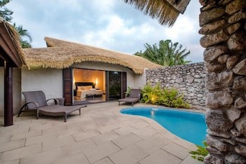 Crown Beach Resort & Spa (Adults Only)