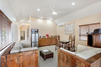Crown Beach Resort & Spa (Adults Only)