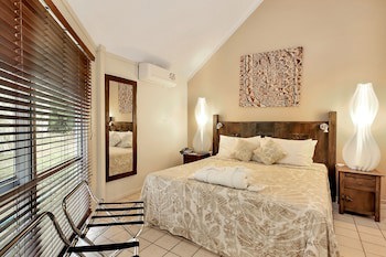 Crown Beach Resort & Spa (Adults Only)