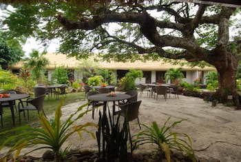Crown Beach Resort & Spa (Adults Only)