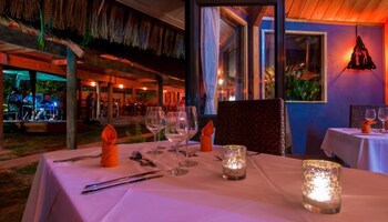 Crown Beach Resort & Spa (Adults Only)