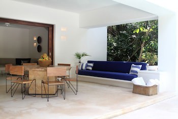 Hotel Esencia