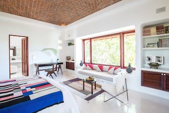 Hotel Esencia