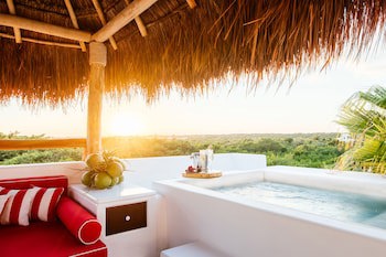 Hotel Esencia