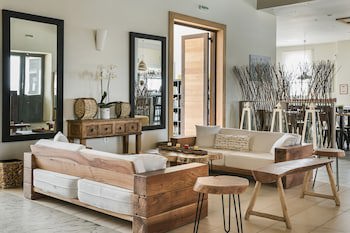 Astra Village Hotel Suites fotoğrafı