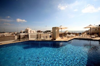Duquesa Playa Aparthotel