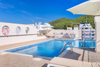 Duquesa Playa Aparthotel
