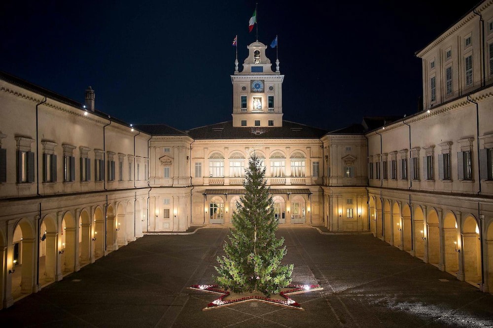 Luxury Rooms H 2000 Roma