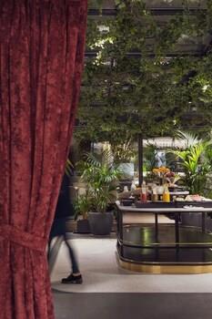 The Pavilions Madrid Hotel