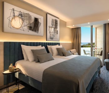 Aminess Maestral Hotel