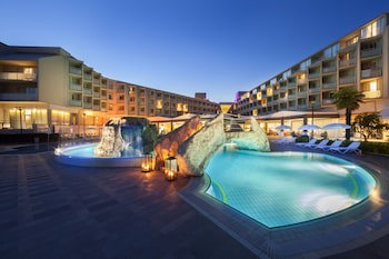 Aminess Maestral Hotel
