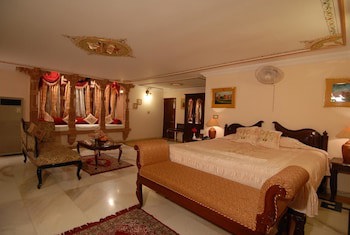The Laxmi Niwas Palace