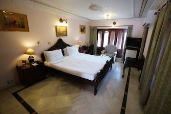 The Laxmi Niwas Palace