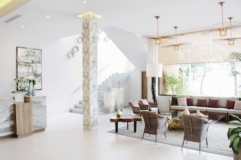 Aurea Hotel & Suites
