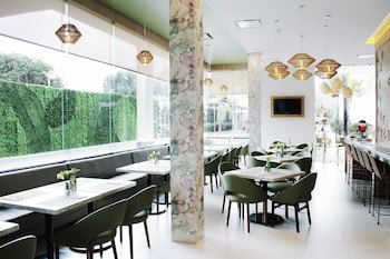 Aurea Hotel & Suites