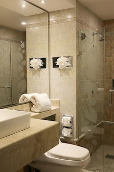 Aurea Hotel & Suites