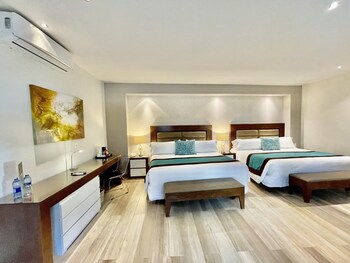 Aurea Hotel & Suites