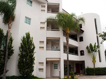 Aurea Hotel & Suites