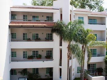 Aurea Hotel & Suites