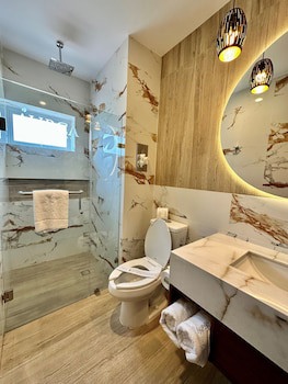 Aurea Hotel & Suites