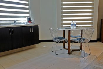 Aurea Hotel & Suites