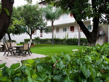 Aurea Hotel & Suites