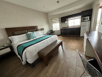 Aurea Hotel & Suites