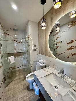 Aurea Hotel & Suites