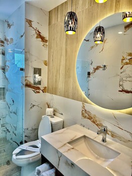Aurea Hotel & Suites