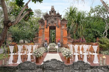 Griya Santrian A Beach Resort & Spa