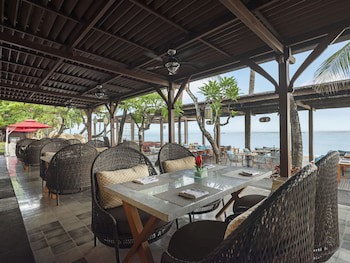 Griya Santrian A Beach Resort & Spa