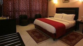 Imperial Holiday & Spa
