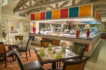 Peermont Metcourt Inn At The Grand Palm Resort
